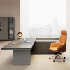 Moderner Manager Schreibtisch mit ergonomischem Stuhl