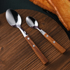 Großhandel Neues Rosewood Edelstahl Western Geschirr Set Handelshaupt Haushaltssteakmesser -Gabel Vier -Stück -Set