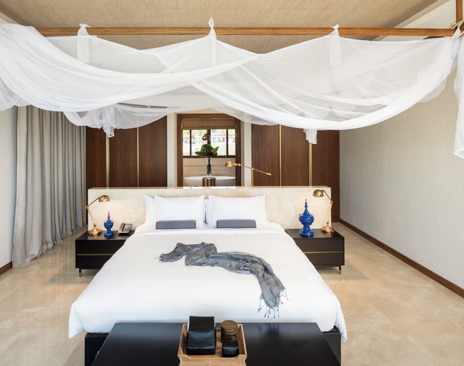 080200IVROYBOHMUUFHWFL 