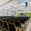 Studentenstuhl mit Schreibtisch