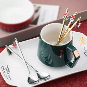 Fabrik Großhandel 6PCS Weihnachtslöffel Gabel Gabel Geschenkbox Weihnachtslöffel für Familienfeier Hotel Gold Weihnachten Kid Spoon Set
