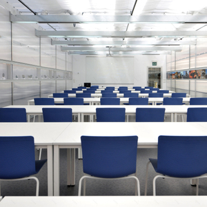 Cafeteria Tisch und Stuhlkombination