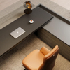 Moderner Manager Schreibtisch mit ergonomischem Stuhl