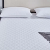 Großhandel mit Luxus-Hotel-Jacquard-Matratzenbezug, waschbarer, wasserdichter Matratzenschoner