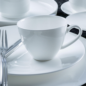  Formal White Restaurant Hotel Porzellan Keramik Chinaware Dinner Sets für Hochzeit